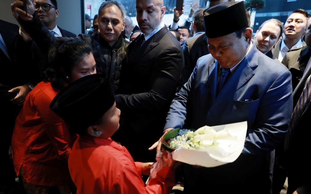Prabowo Tiba di New York, Disambut Diaspora hingga Bocah Berbaju Adat Betawi