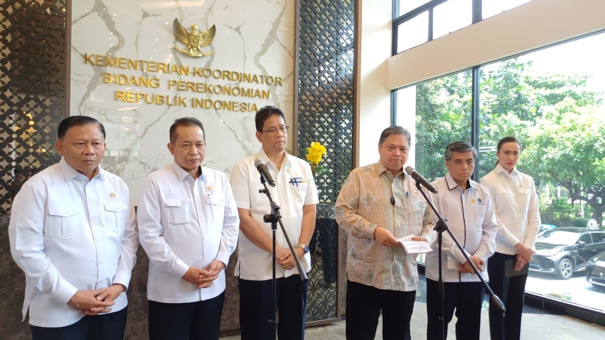 Pemerintah Tambah Stimulus Ekonomi, Ada Bansos Minyakita dan Insentif Pajak Tiket Pesawat. (Foto: Anggie Ariesta/Inews Media Group)