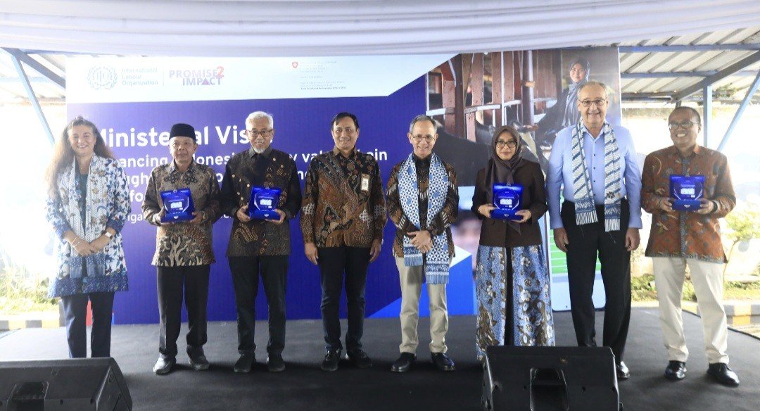 Perkuat Ekonomi Daerah, OJK Dorong Digitalisasi Ekosistem Sapi Perah (FOTO:Dok OJK)