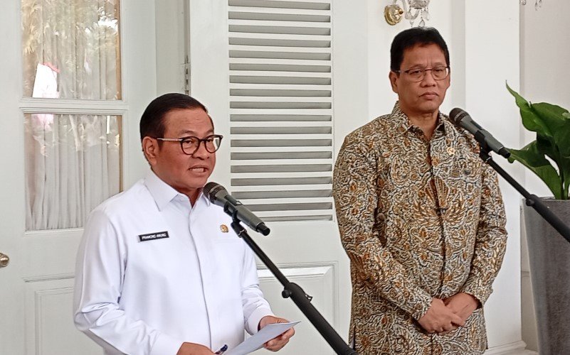 Gubernur DKI Jakarta, Pramono Anung dan Menteri Keuangan, Purbaya Yudhi Sadewa membahas pemotongan dana transfer daerah. (Foto: iNews Media/Refi Sandi)