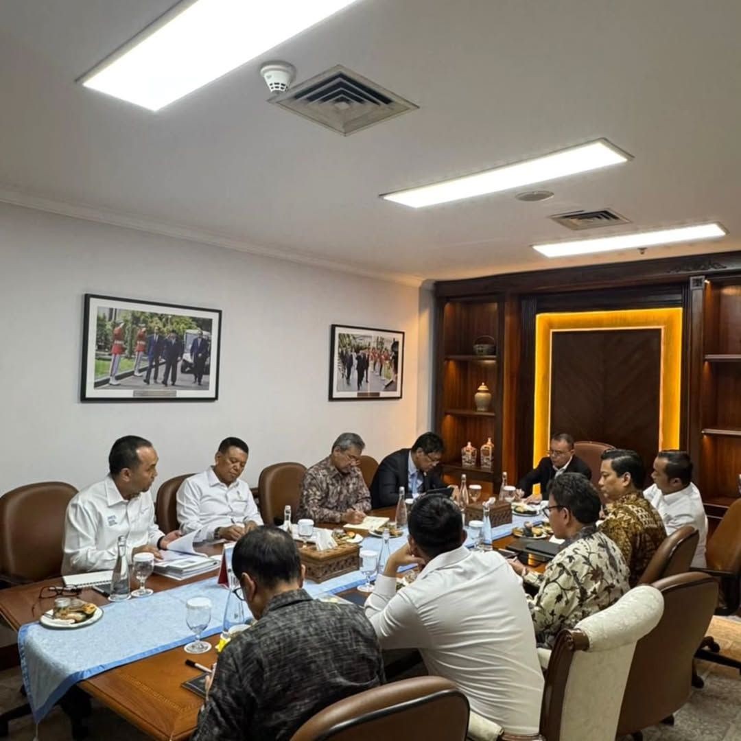 Purbaya, Ketua OJK, PPATK, dan Dasco Rapat Bersama, Ini yang Dibahas. (Foto: Instagram Sekretariat Kabinet)
