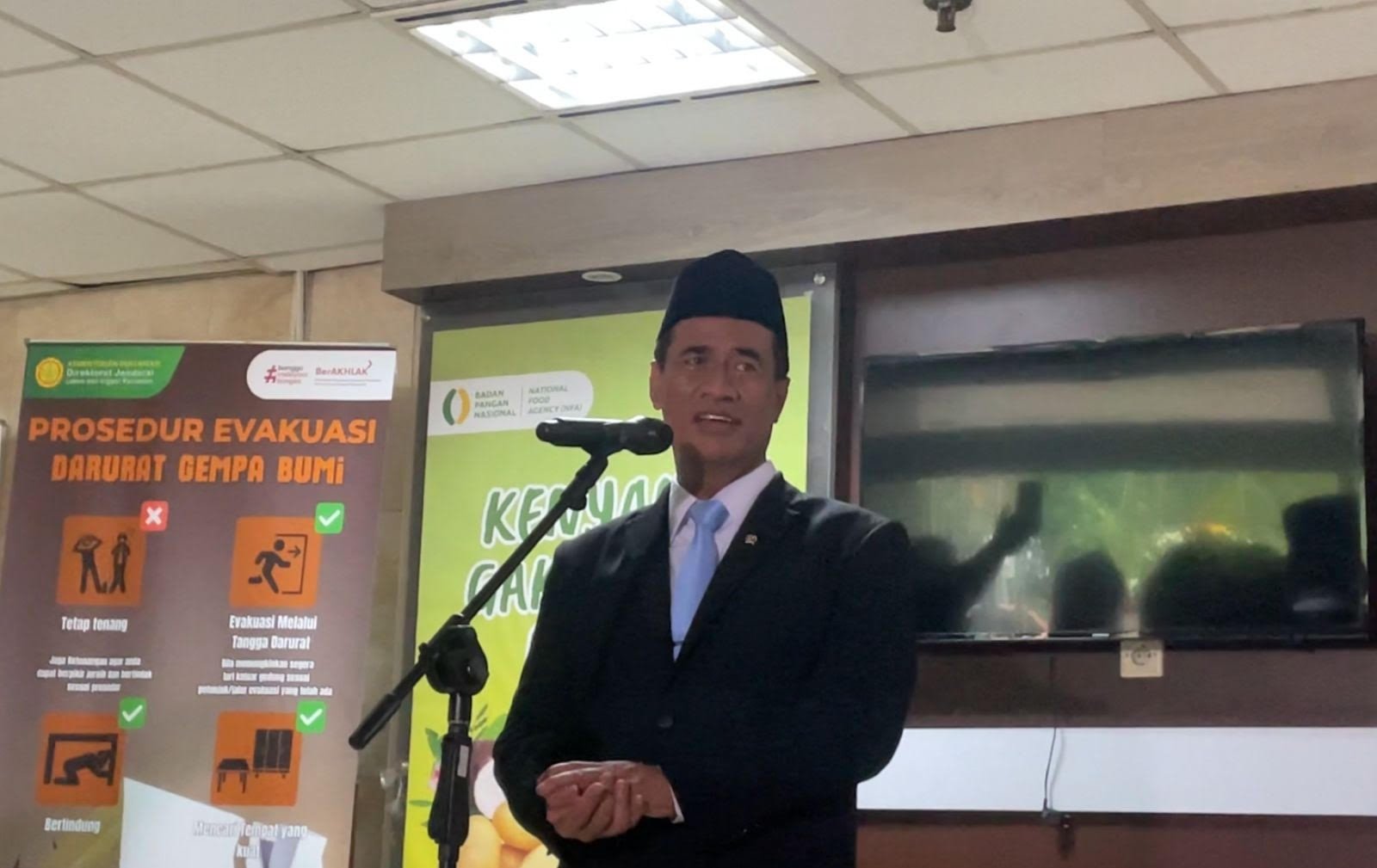 Menteri Pertanian (Mentan) Amran Sulaiman resmi merangkap jabatan sebagai Kepala Badan Pangan Nasional (Bapanas). (Foto: iNews Media/Tangguh Yudha)