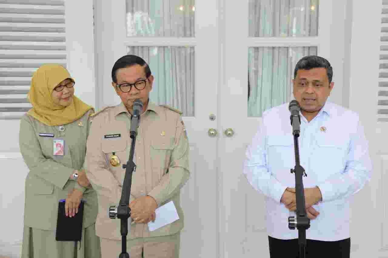 Pramono Targetkan 5.000 Sertifikat Halal untuk UMKM Jakarta hingga Akhir 2025. (Foto: Inews Media Group)