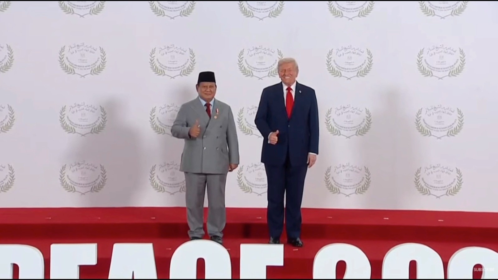 Prabowo-Trump Kompak Beri Jempol saat Foto Bersama di KTT Gaza (FOTO:Dok Biro Pers Sekretariat Presiden)