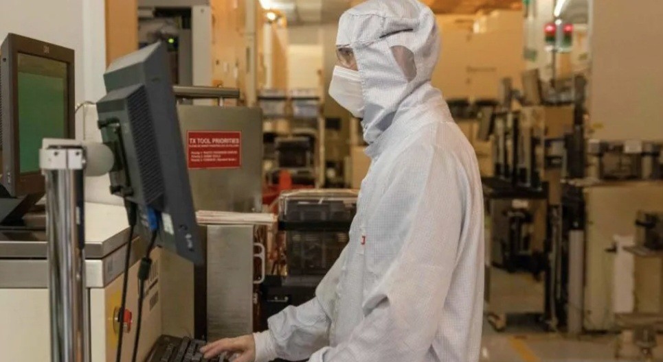 Pemerintah Belanda Ambil Alih Perusahaan Chip Milik China (FOTO:Dok Laman BBC)