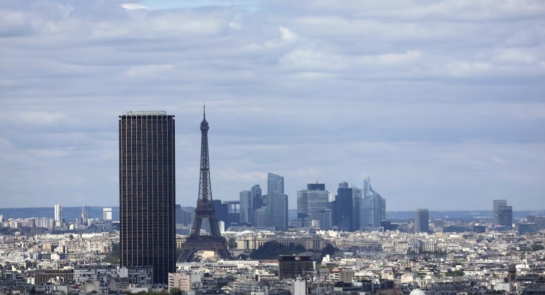 S&P Turunkan Peringkat Utang Prancis Imbas Ketidakstabilan Politik  (FOTO:Dok Laman Reuters)