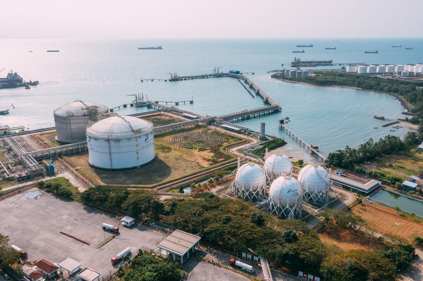 Terminal LPG Tanjung Sekong Tulang Punggung 40 Persen Kebutuhan Nasional. (Foto Pertamina)