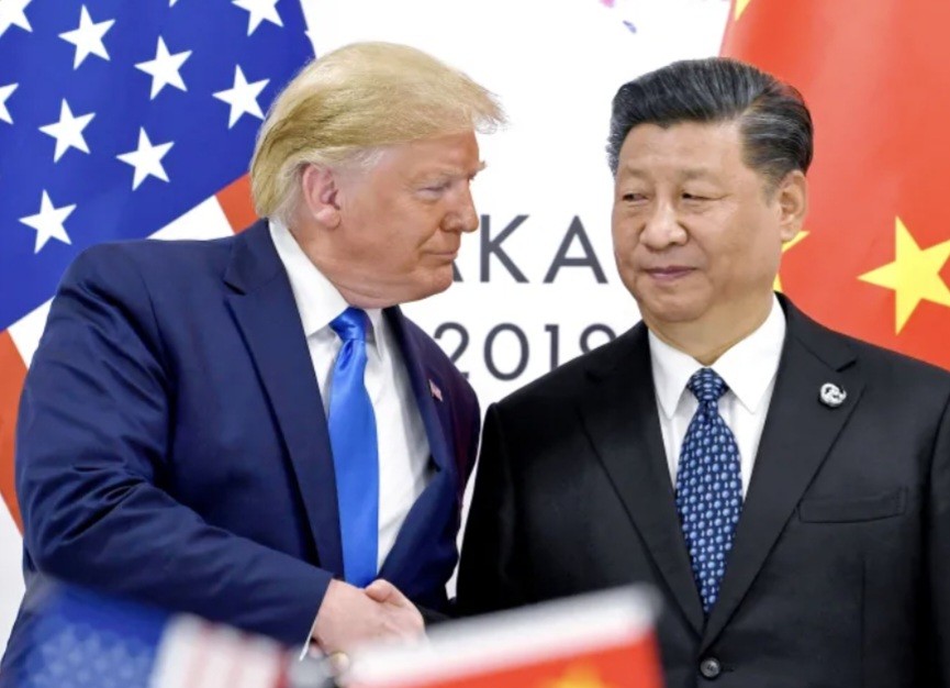 Trump Akan Berbicara dengan Xi Jinping Soal Chip Blackwell dari Nvidia (FOTO:AP))