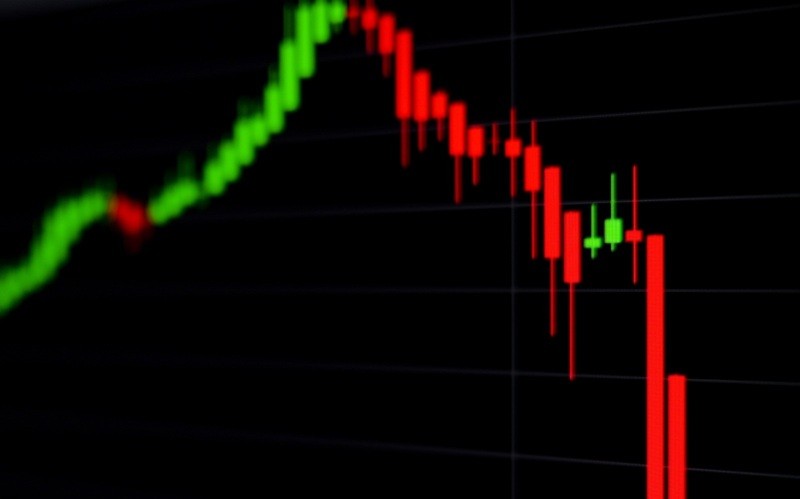 Saham PT Mora Telematika Indonesia Tbk atau Moratelindo (MORA) tertekan di tengah proses merger dengan PT Eka Mas Republik. (Foto: Freepik)