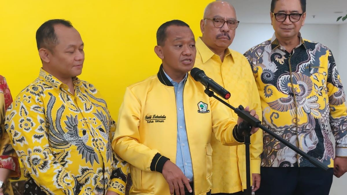 Bahlil Heran Banyak Izin Tambang Kantornya di Jakarta, Siap Kembalikan ke Pengusaha Daerah. (Foto: Jonathan Simanjuntak/iNews Media Group)