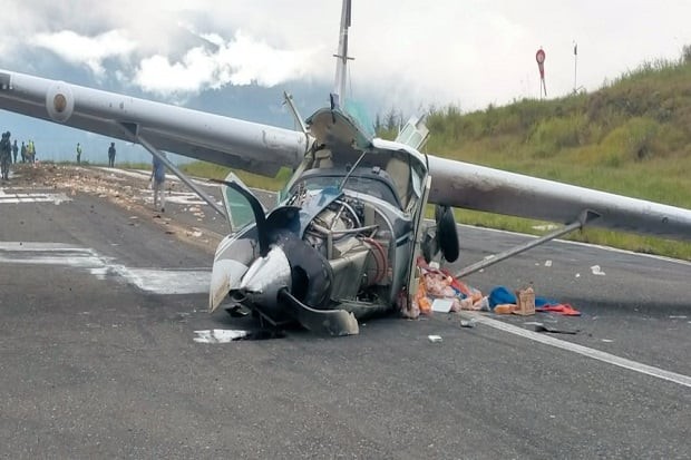 Update Pesawat Smart Air Ditembaki KKB: 13 Penumpang Termasuk 1 Balita Selamat (FOTO:iNews Media Group/iLustrasi)