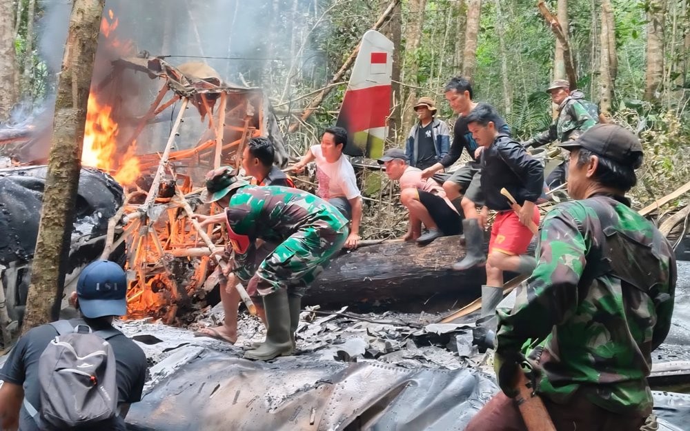 Pesawat Pelita Air yang Jatuh di Kaltara Ditemukan Rusak Parah dan Terbakar 
