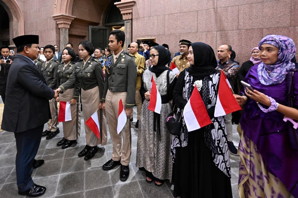 Diaspora Indonesia Sambut Kedatangan Prabowo di Abu Dhabi (FOTO:Dok BPMI Setpres)
