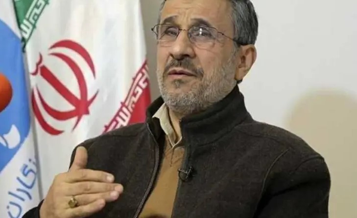 Mantan Presiden Ahmadinejad Dilaporkan Tewas dalam Serangan Militer AS-Israel ke Iran. Foto: Egypt Independent.