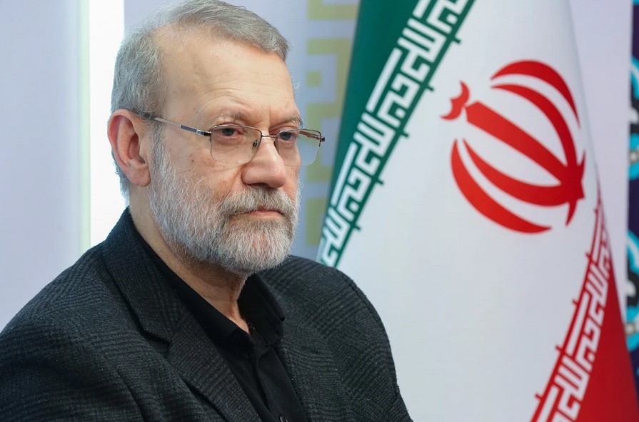 Ali Larijani Muncul Sebagai Figur Pengendali Politik Iran Pasca Kematian Khamenei. Foto: Britanica.