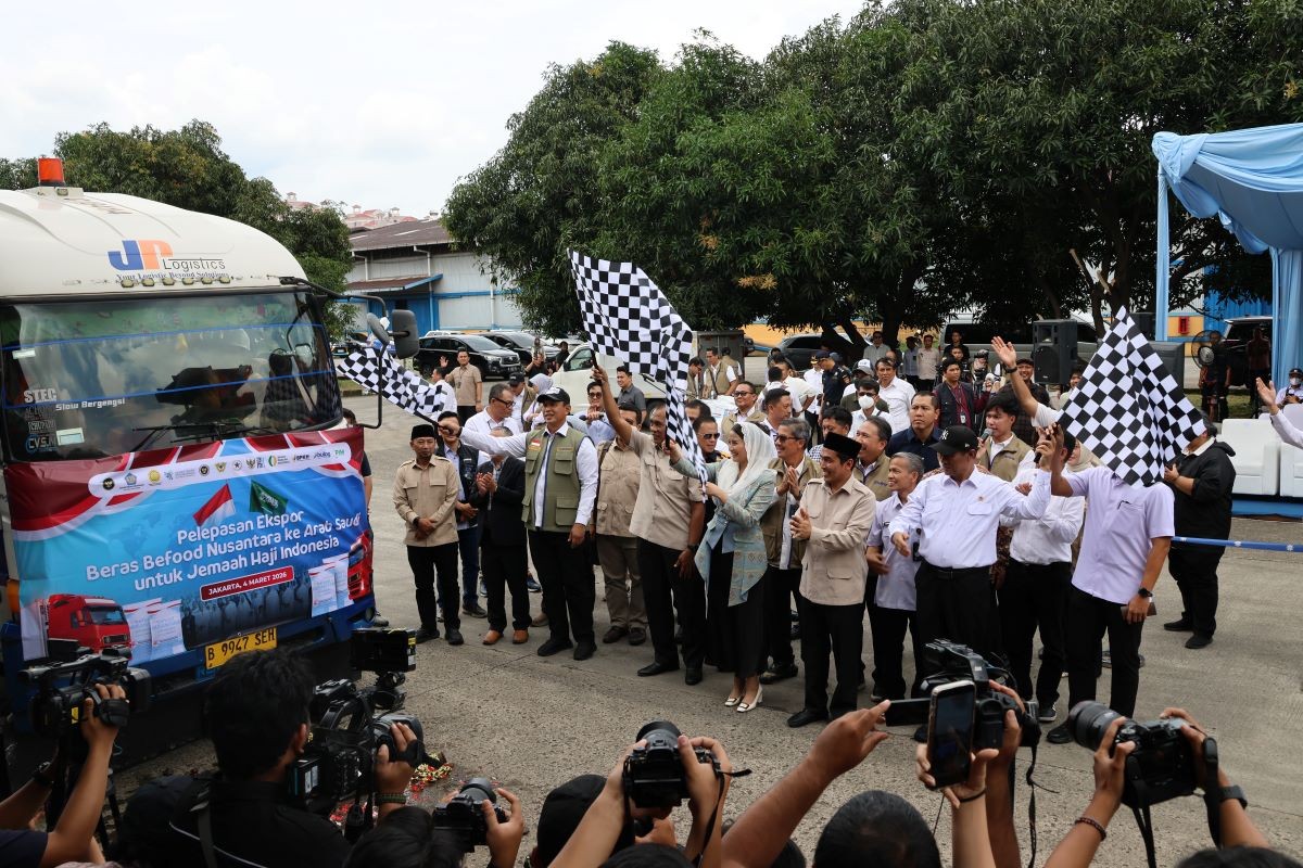 2.280 Ton Beras Premium Mulai di Kirim ke Arab Saudi untuk Jamaah Haji Indonesia. (Foto: Dok. Bakom RI)