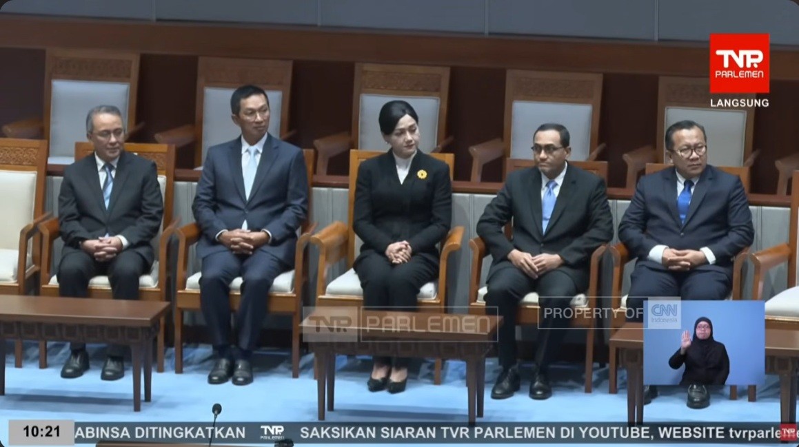 Ekonom Desak Pimpinan Baru OJK Kebut Janji Reformasi Integritas Pasar Modal. (Foto Tangkapan Layar YouTube)