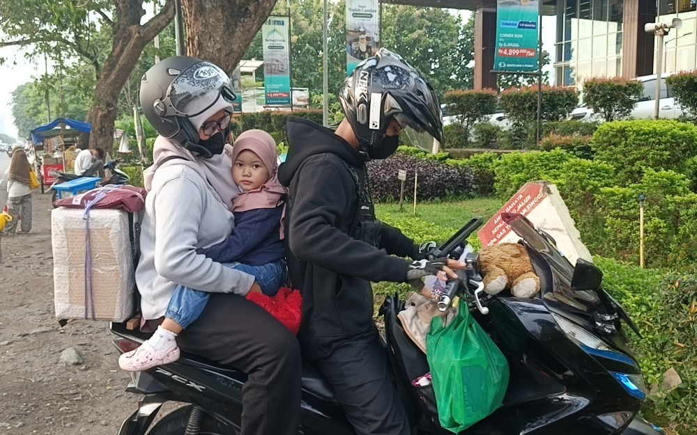 Cerita Pemudik Pasang Tulisan di Motor, Minta Diklakson jika Mengantuk (Mei Sada/IMG)