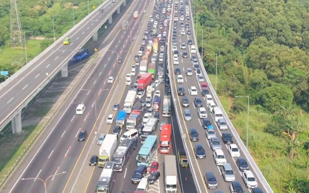 Info Mudik: Kecelakaan Beruntun di Tol Jalan Layang MBZ KM 22 Tambun, Arah Cikampek Terhambat