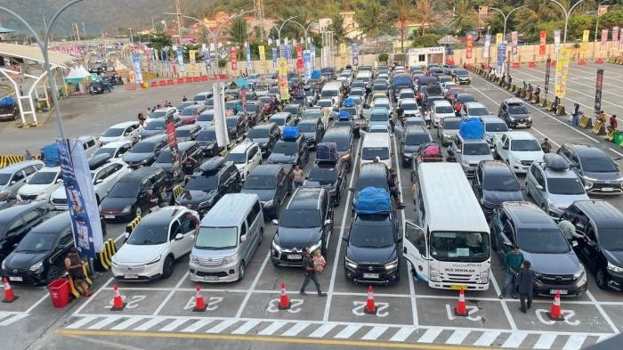 Volume Kendaraan di Pelabuhan Merak Menurun saat Puncak Arus Mudik 2026. (Foto: Ilustrasi)