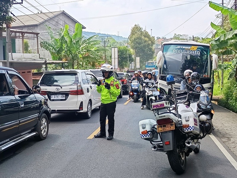 Macet Panjang di Lingkar Gentong, Arus Balik Tersendat hingga 22 Km (Foto: iNews Media Group)