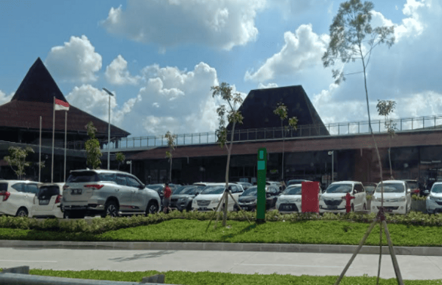 Antisipasi Lonjakan Volume Kendaraan, Jasa Marga Tutup Sementara Rest Area KM 52B Arah Jakarta. (Foto: MNC Media)