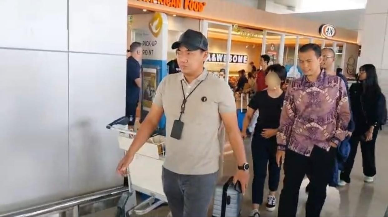 OJK dan Bareskrim Polri Tangkap Tersangka Tindak Pidana Perbankan di Stasiun Gambir (FOTO:Dok OJK)