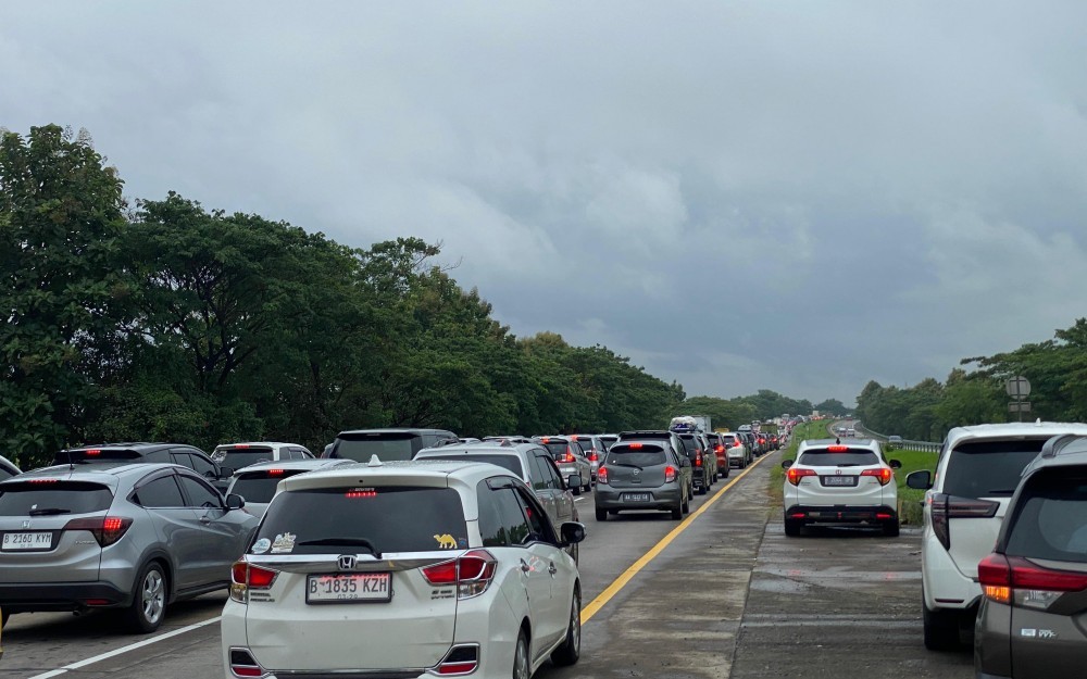Arus Balik Lebaran Masih Padat, Volume Kendaraan ke Jakarta Tinggi (Foto: Nur Ichsan Yuniarto/IDXChannel)