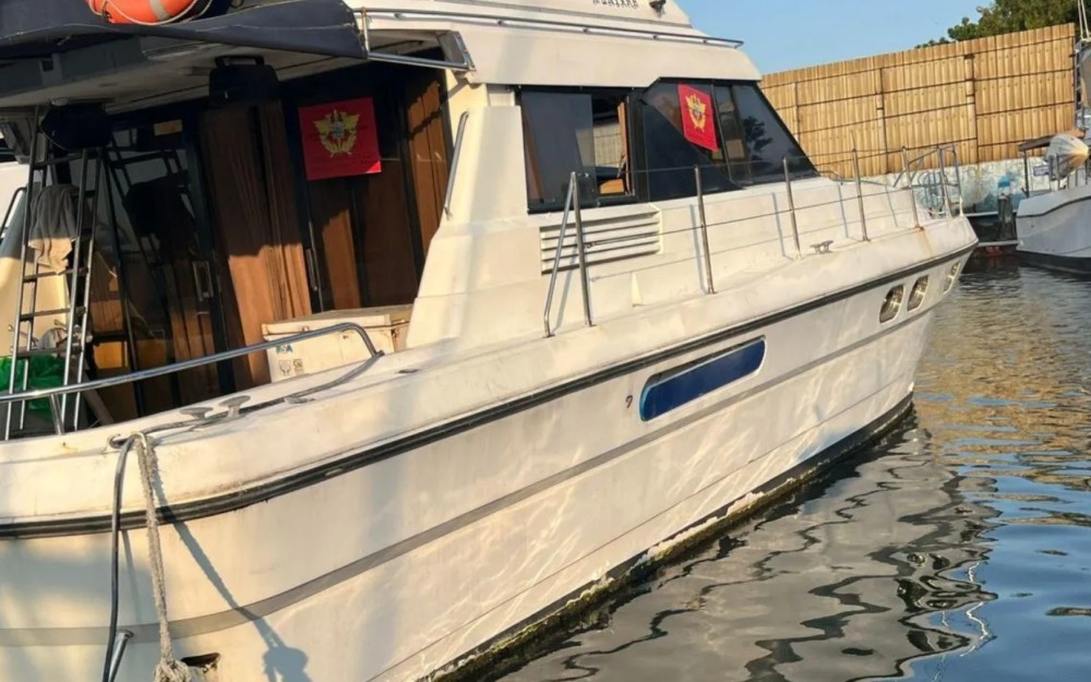 Bea Cukai dan DJP Segel Kapal Wisata Berbendera Asing di Teluk Jakarta