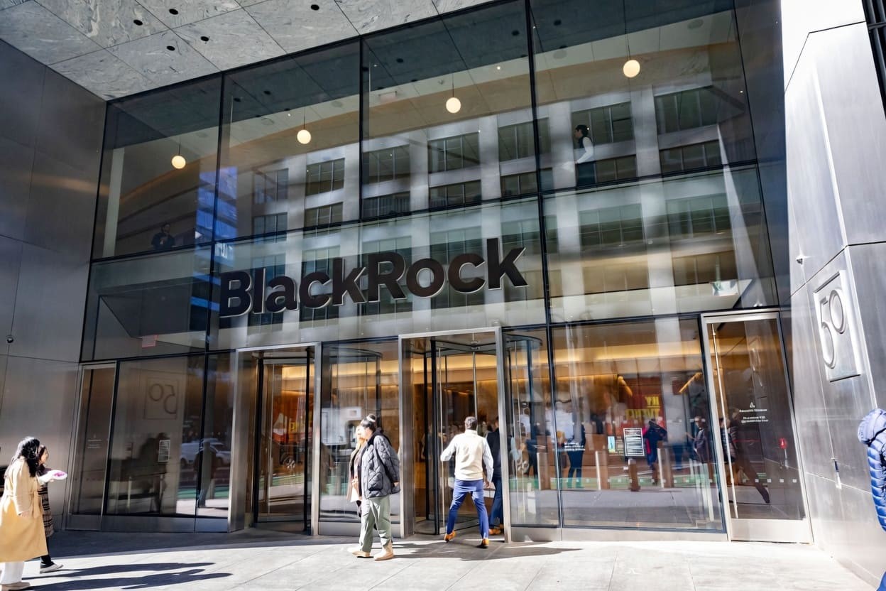 BlackRock Luncurkan Quant Fund Fokus Saham Singapura, Indonesia Dapat Porsi Berapa? (Foto: Getty Images)