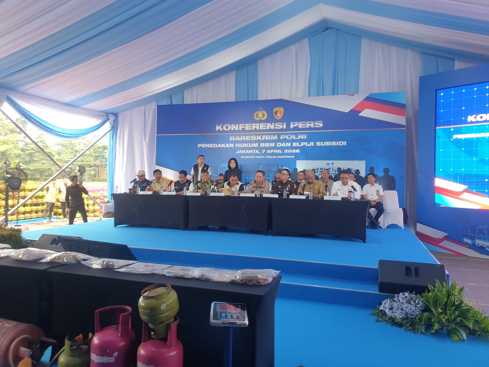 Bareskrim Ungkap Kasus Penyalahgunaan BBM & LPG Bersubsidi, Kerugian Ditaksir Rp1,2 Triliun. (Foto: MNC Media)