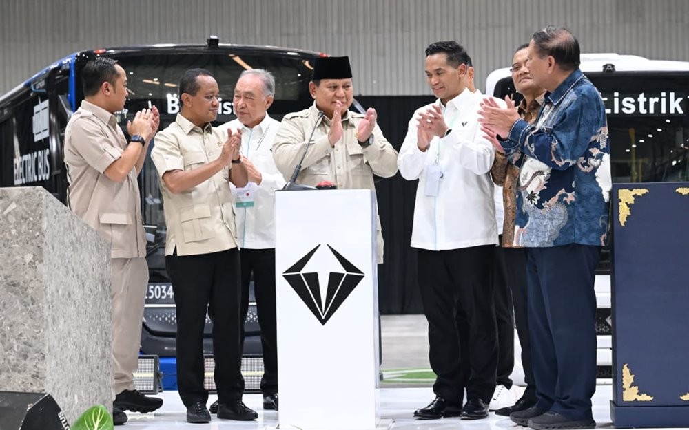 Resmikan Pabrik Perakitan Mobil Listrik, Prabowo: Tonggak Industrialisasi Hijau Nasional