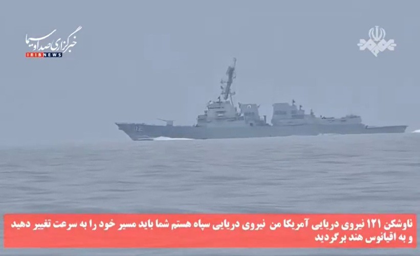 Amerika Serikat (AS) mengirimkan kapal perang untuk mengamankan Selat Hormuz pada Sabtu (11/4/2026) di tengah negosiasi. (Foto: IRIB News)