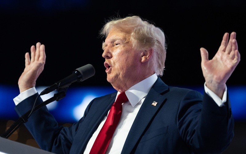 Presiden Amerika Serikat (AS), Donald Trump resmi memerintahkan Angkatan Laut untuk memblokade total Selat Hormuz. (Foto: AP)