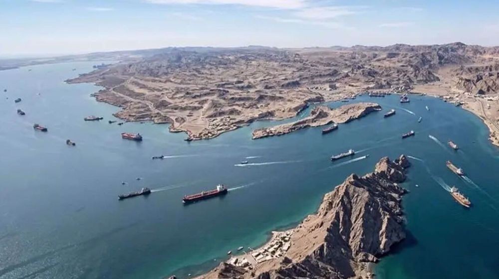 Kapal Tanker China Coba Lewati Selat Hormuz di Tengah Blokade AS. (Foto:X/@presstv)