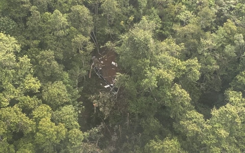 Tim SAR Temukan Ekor Heli PK-CFX yang Hilang Kontak di Sekadau