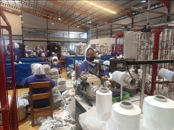 LPEI Suntik Lebih dari Rp100 Miliar ke Pabrik Tekstil di Jatim, Ekspor Naik Dua Digit. (Foto: Rohman/iNews Media Group)