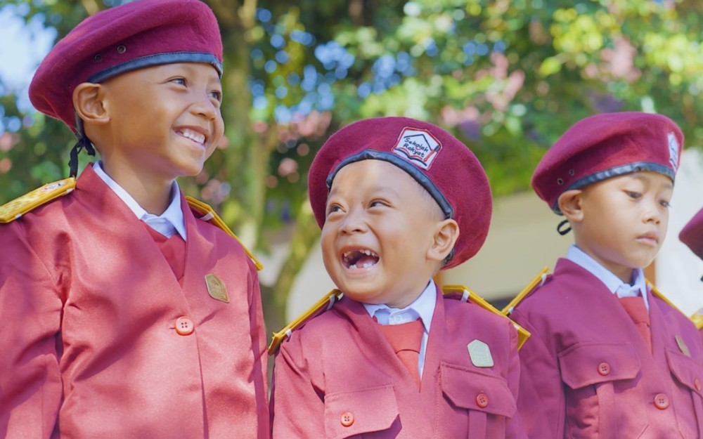 Cerita Fikri, Bocah Pemulung yang Kini Jadi Murid Sekolah Rakyat