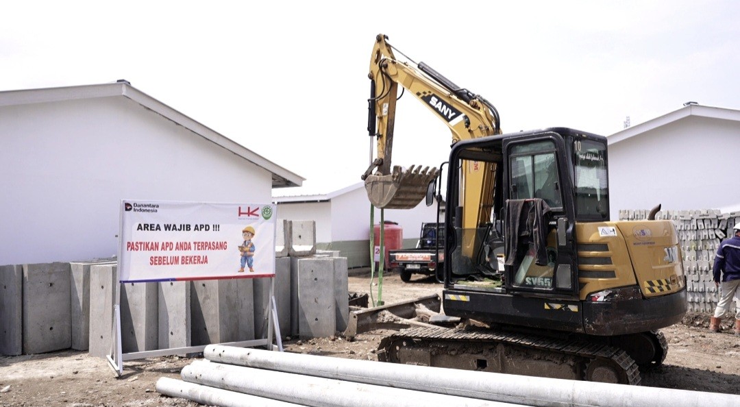 Hunian Layak dari Prabowo Jadi Harapan Warga Bantaran Rel, Rezeki bagi Pekerja Proyek (FOTO:Dok BPMI Setpres)