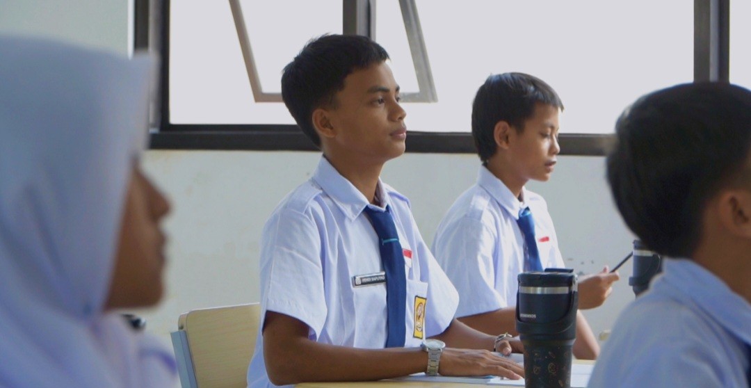Dulunya Terpaksa Kerja di Bengkel, Remaja Ini Kini Sekolah Gratis di Sekolah Rakyat  (FOTO:Dok Ist)