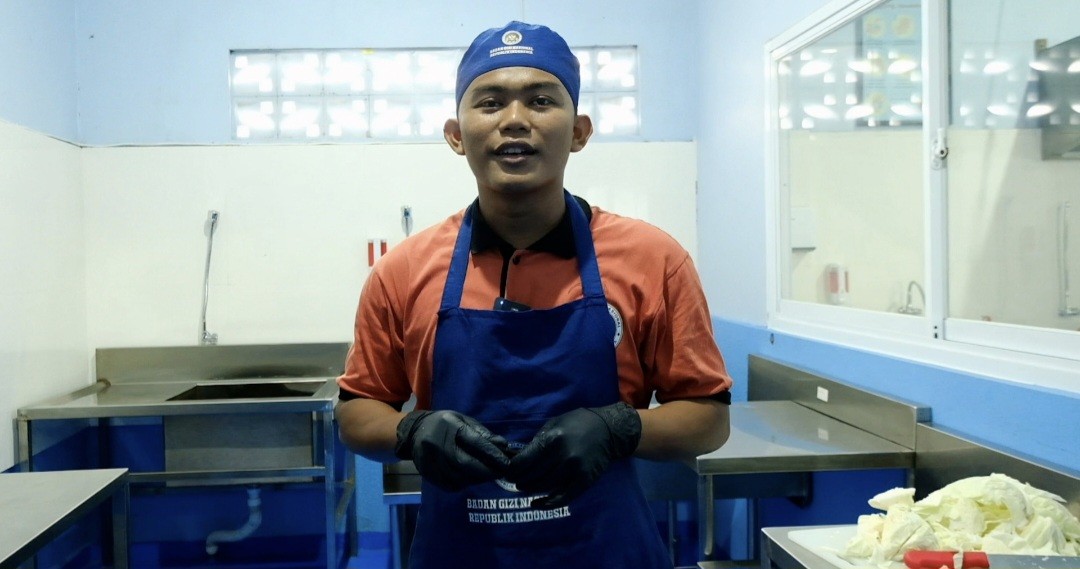 Dari Dapur MBG, Santri Yatim Ini Bisa Hidupkan Ekonomi Keluarga (FOTO:Dok Ist)