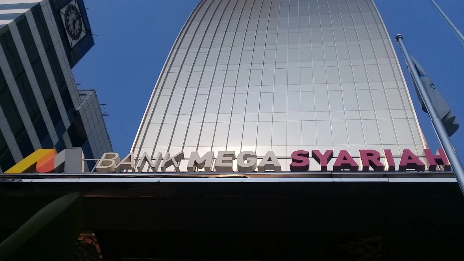 Manfaatkan Kondisi Geopolitik, Bank Mega Syariah Genjot Ekspansi Pembiayaan Emas (foto: iNews Media Group)
