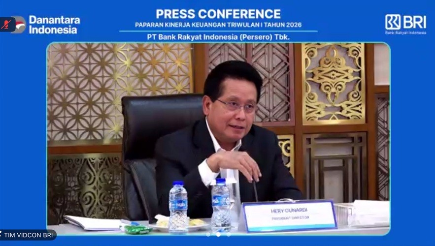 Saham PT Bank Rakyat Indonesia (Persero) Tbk (BBRI) tertekan seiring dengan pelemahan Indeks Harga Saham Gabungan (IHSG). (Foto: iNews Media/Anggie Ariesta)