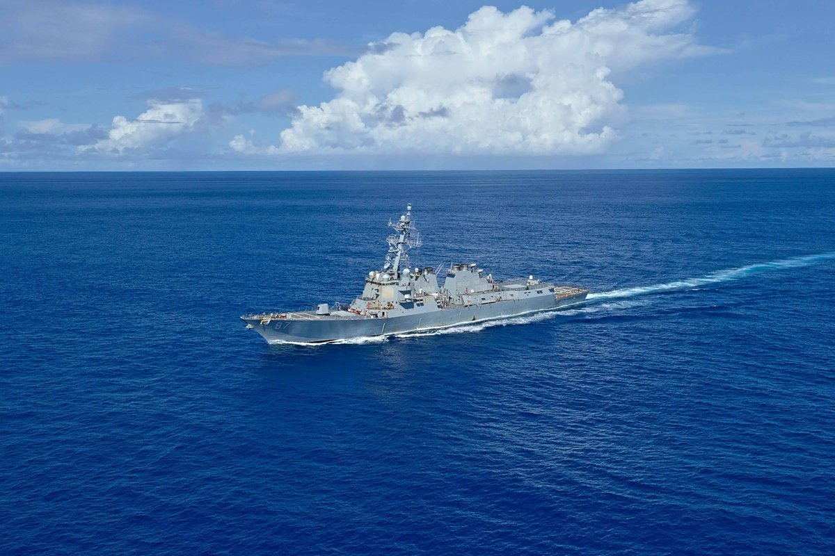 Dua Kapal Perang AS Berhasil Lintasi Selat Hormuz, Lolos dari Serangan Iran. (Foto: Centcom)