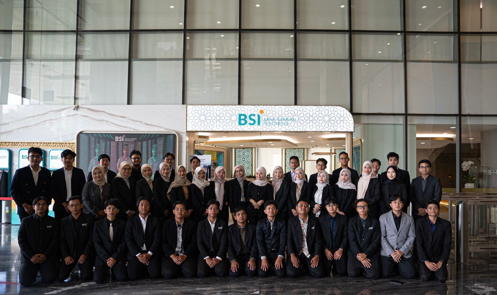 BSI (BRIS) Buka Akses Pendidikan Bagi 5.250 Mahasiswa dan Pelajar (FOTO:Dok BSI)