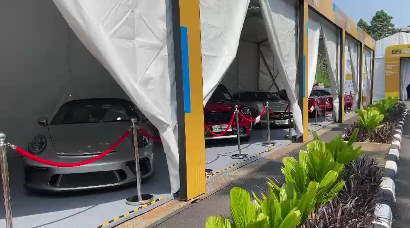 Siap Dilelang, Intip Koleksi Mobil Mewah Harvey Moies yang Mejeng di BPA Fair 2026. (Foto: MNC Media)