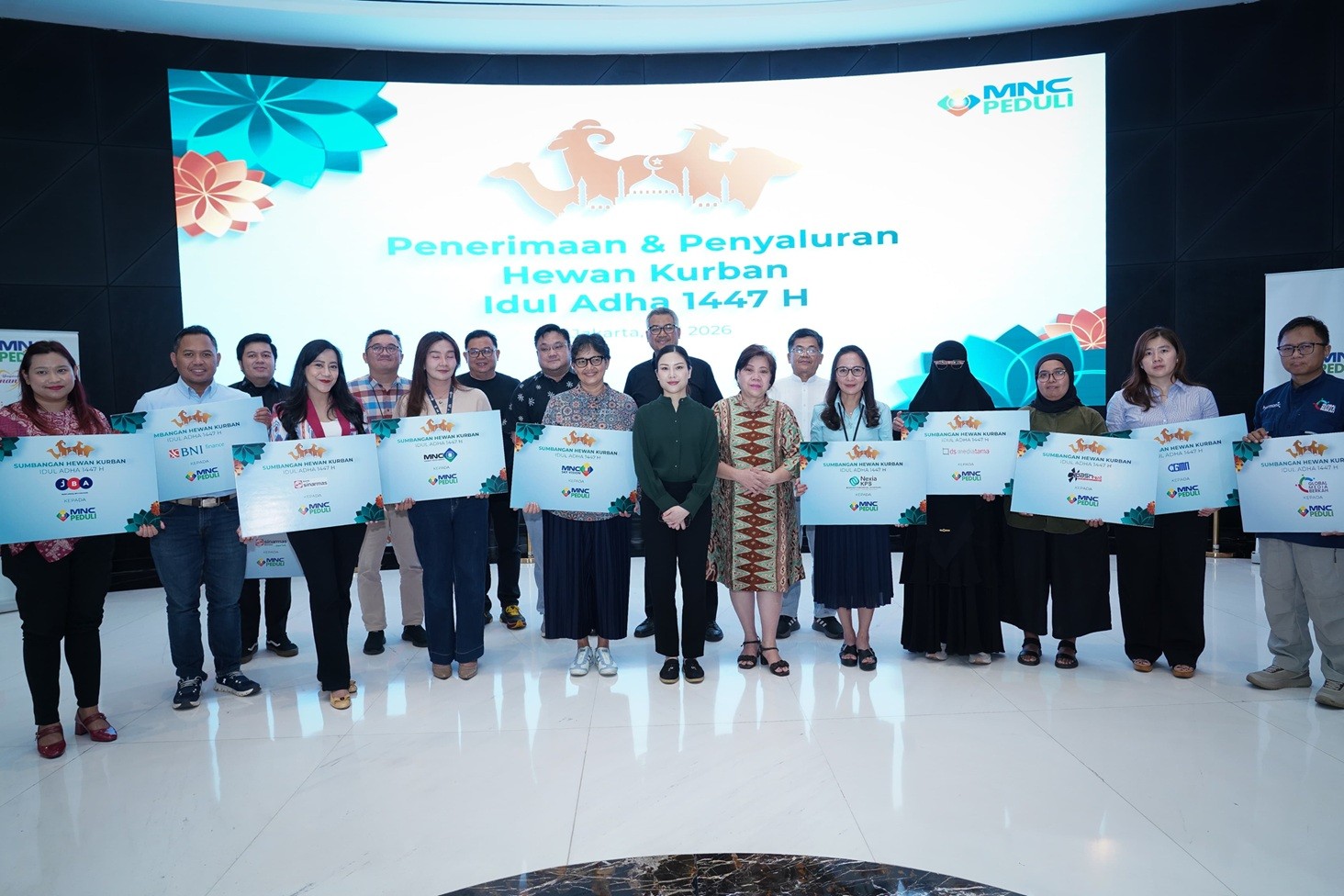 MNC Peduli Bersama Unit Bisnis-Mitra Usaha MNC Group Salurkan 63 Hewan Kurban Iduladha 2026. (Foto iNews Media Group)