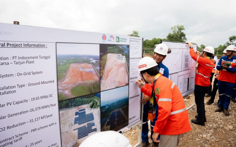 PLTS Terbesar Industri Semen Dibangun di Citeureup, Cirebon, dan Tarjun, Kapasitas Capai 71,9 MW