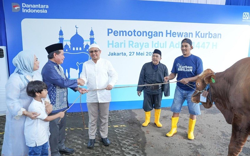 BRI Group mendistribusikan lebih dari 5.000 hewan kurban berupa sapi, kambing, dan domba saat momentum Iduladha 1447 H/2026. (Foto: Ist)