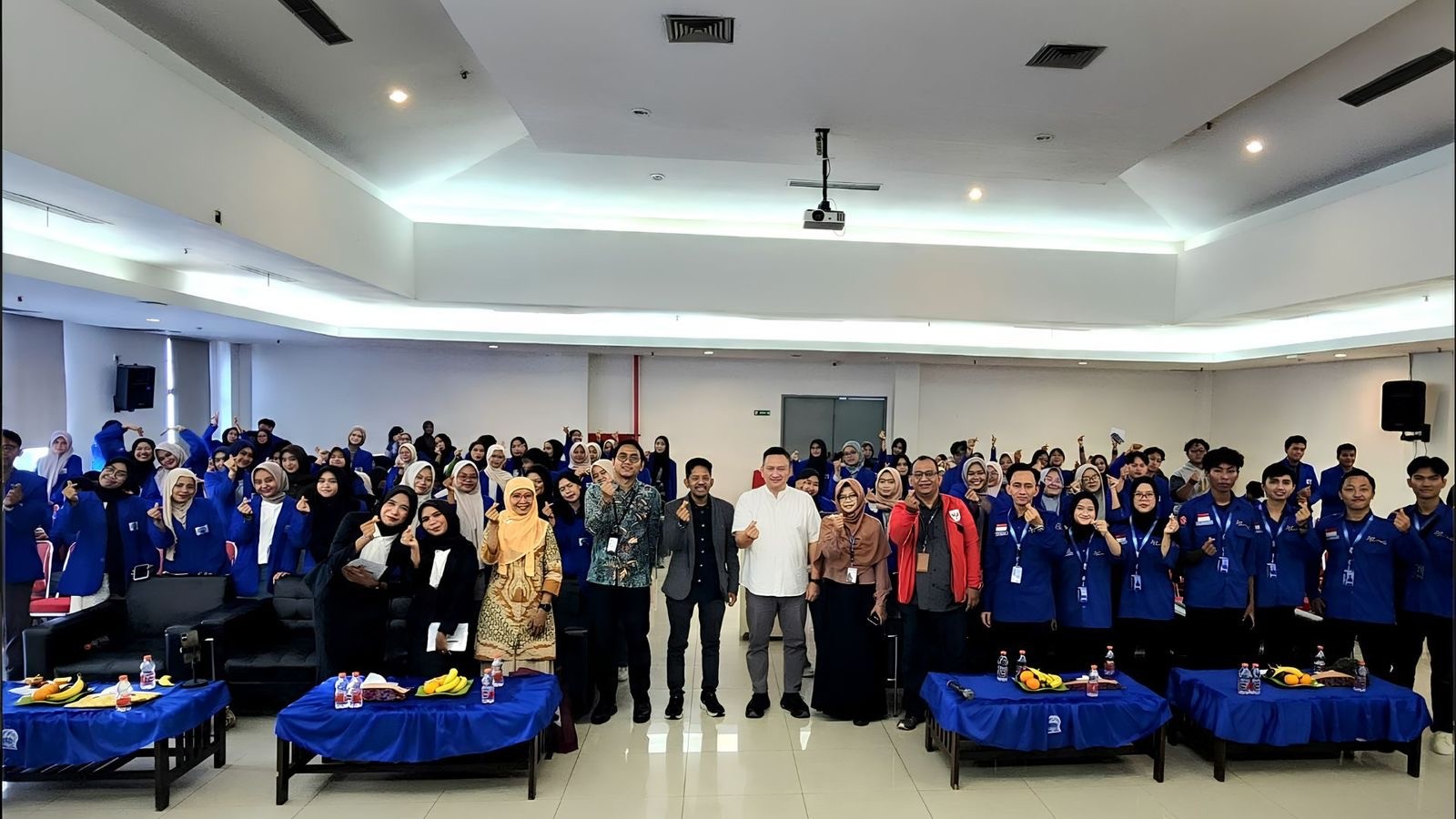 MNC Sekuritas & KSPM GI Universitas Pelita Bangsa Gelar Seminar Pasar Modal. Foto: iNews Media Group.